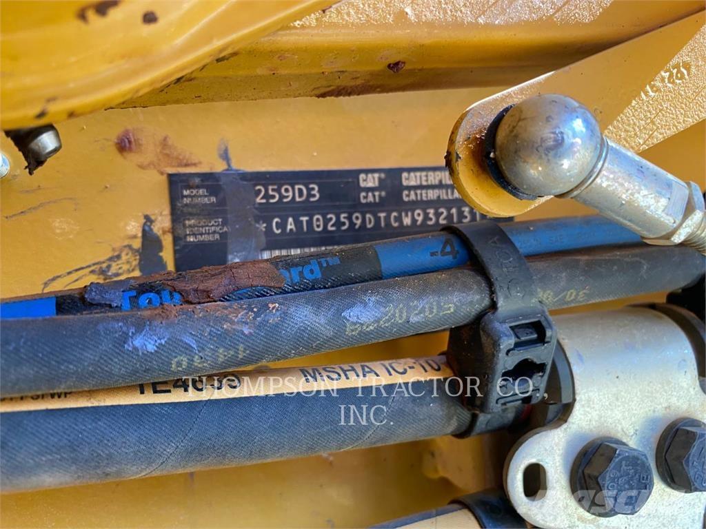 CAT 259D3 Roomiklaadurid