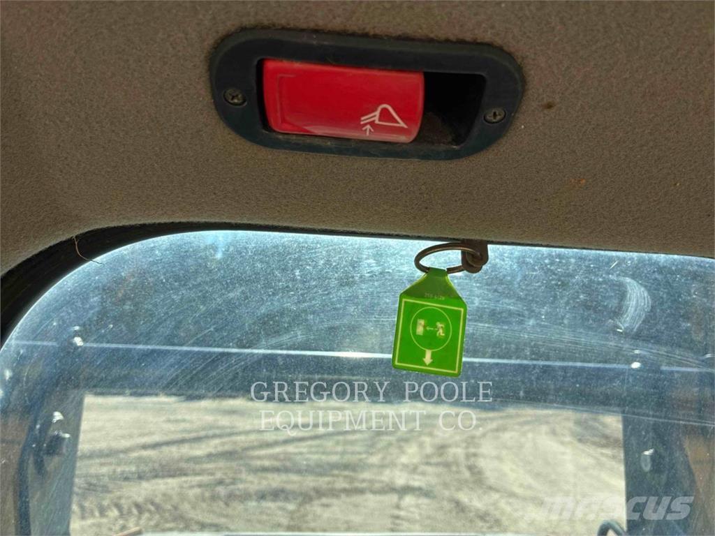 CAT 259D3 Roomiklaadurid