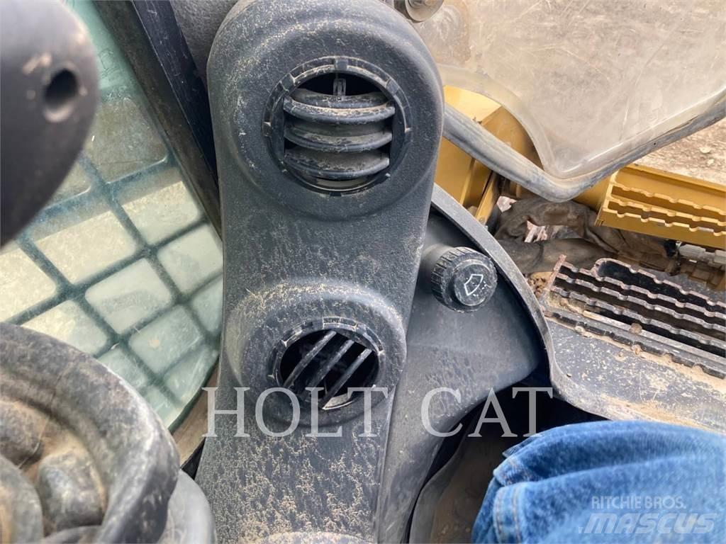 CAT 262D Kompaktlaadurid