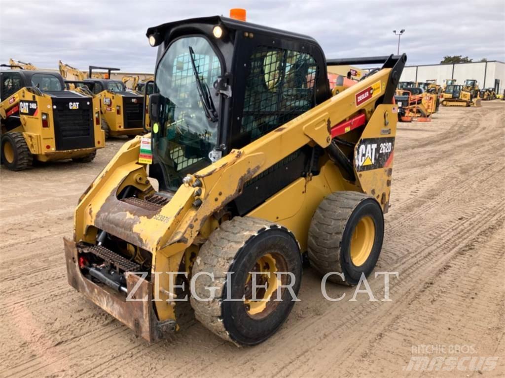 CAT 262D Kompaktlaadurid
