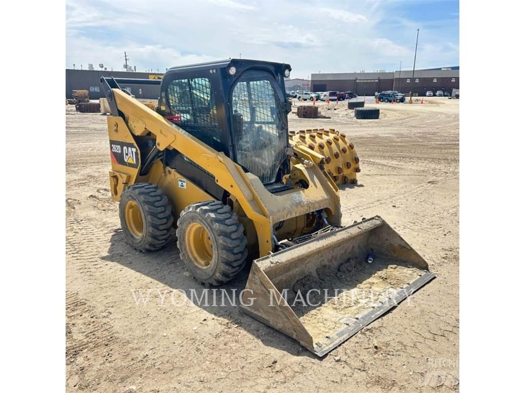 CAT 262D Kompaktlaadurid