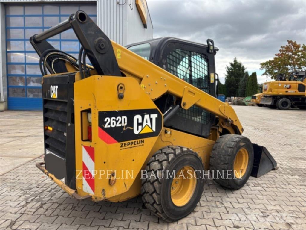 CAT 262D Kompaktlaadurid