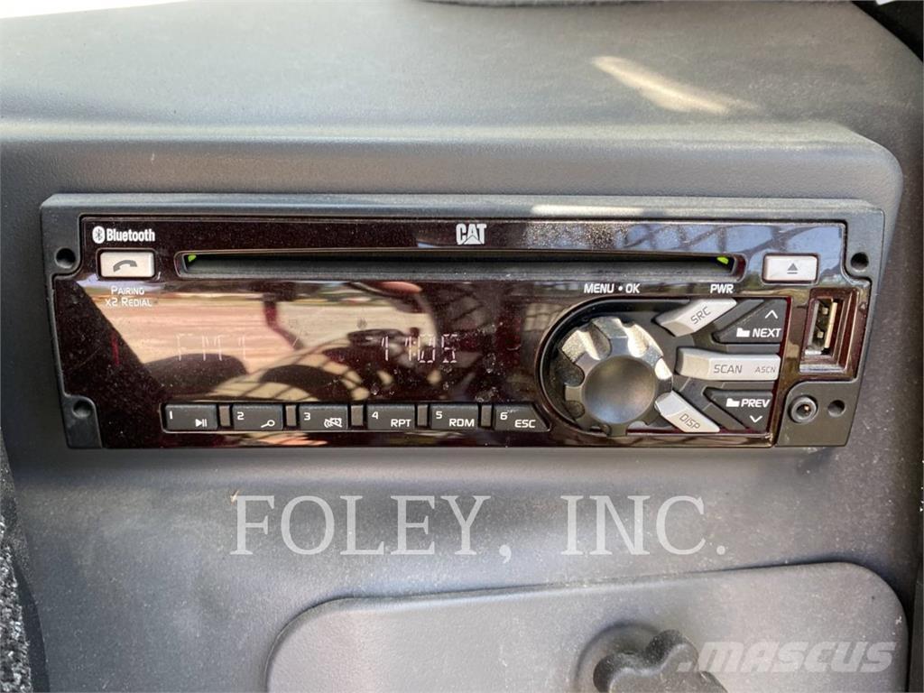 CAT 262D Kompaktlaadurid