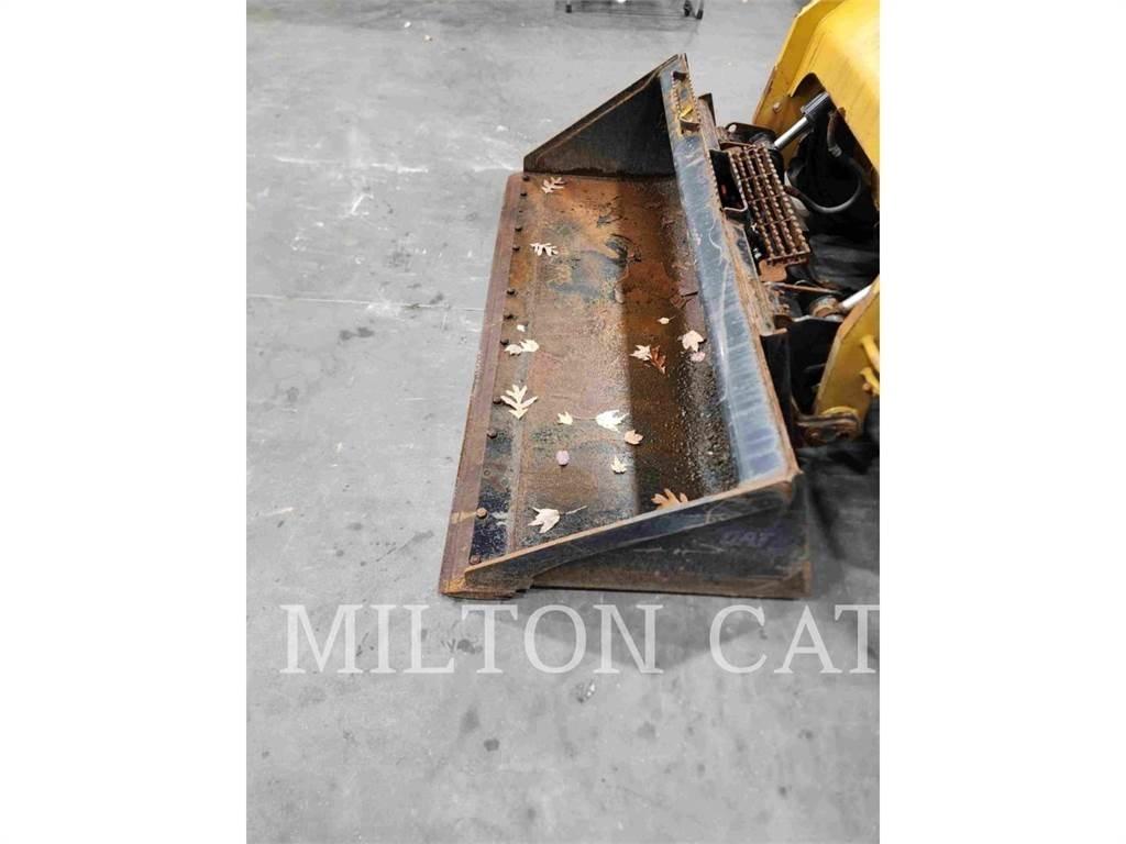 CAT 262D 3 Kompaktlaadurid