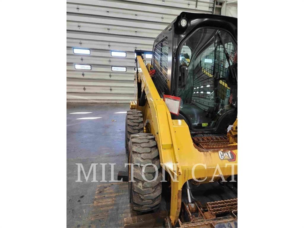 CAT 262D 3 Kompaktlaadurid