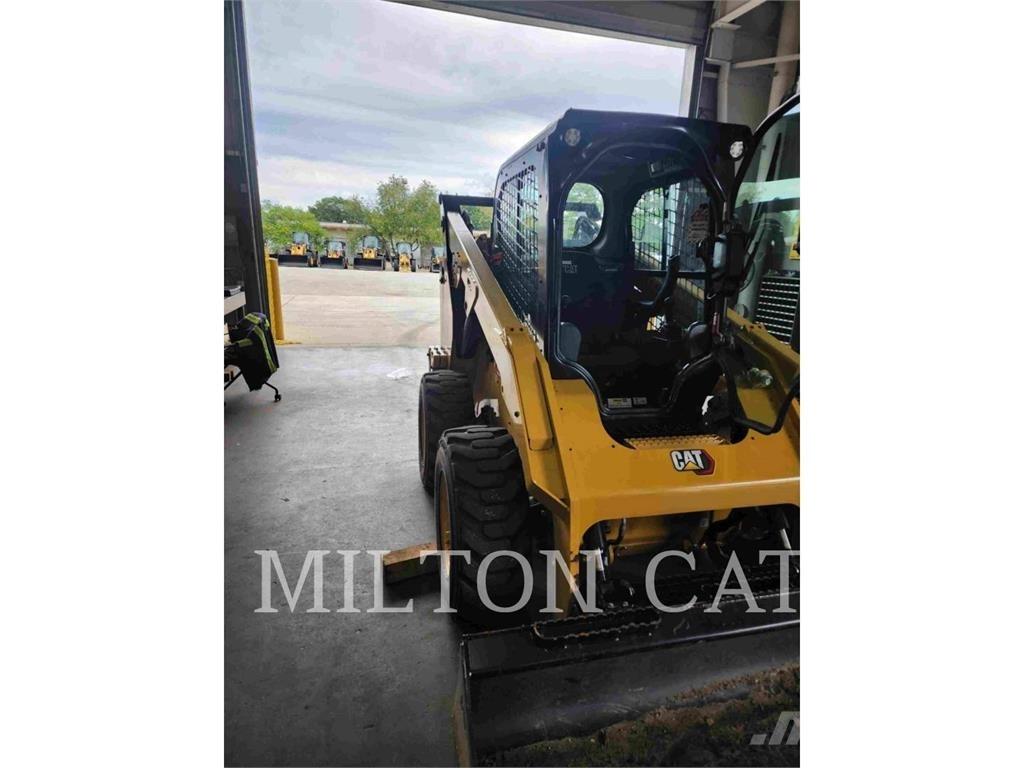 CAT 262D 3 Kompaktlaadurid