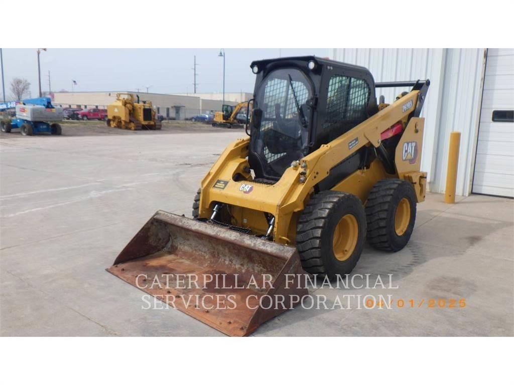 CAT 262D3 Kompaktlaadurid