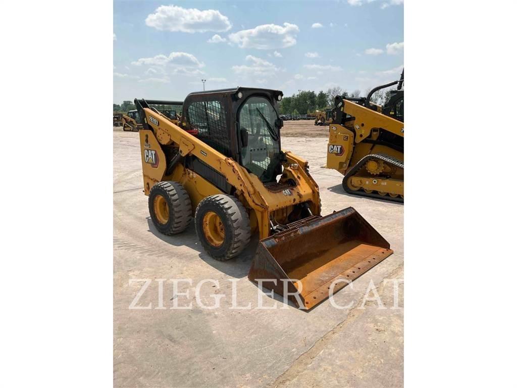 CAT 262D3 Kompaktlaadurid