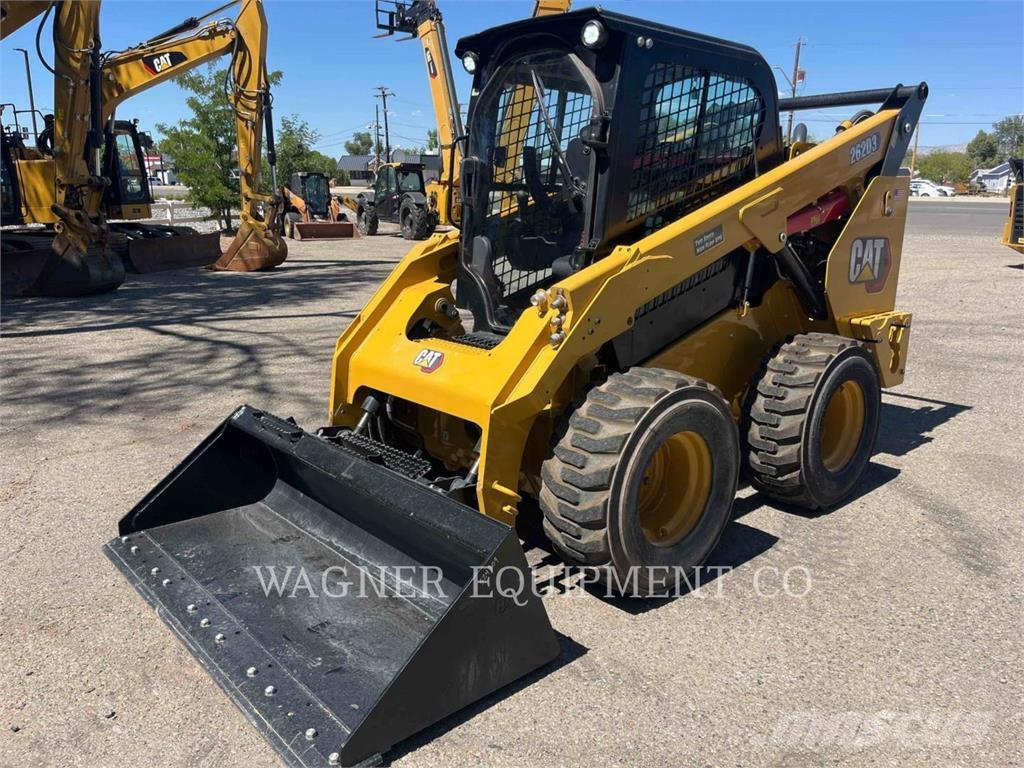CAT 262D3 Kompaktlaadurid