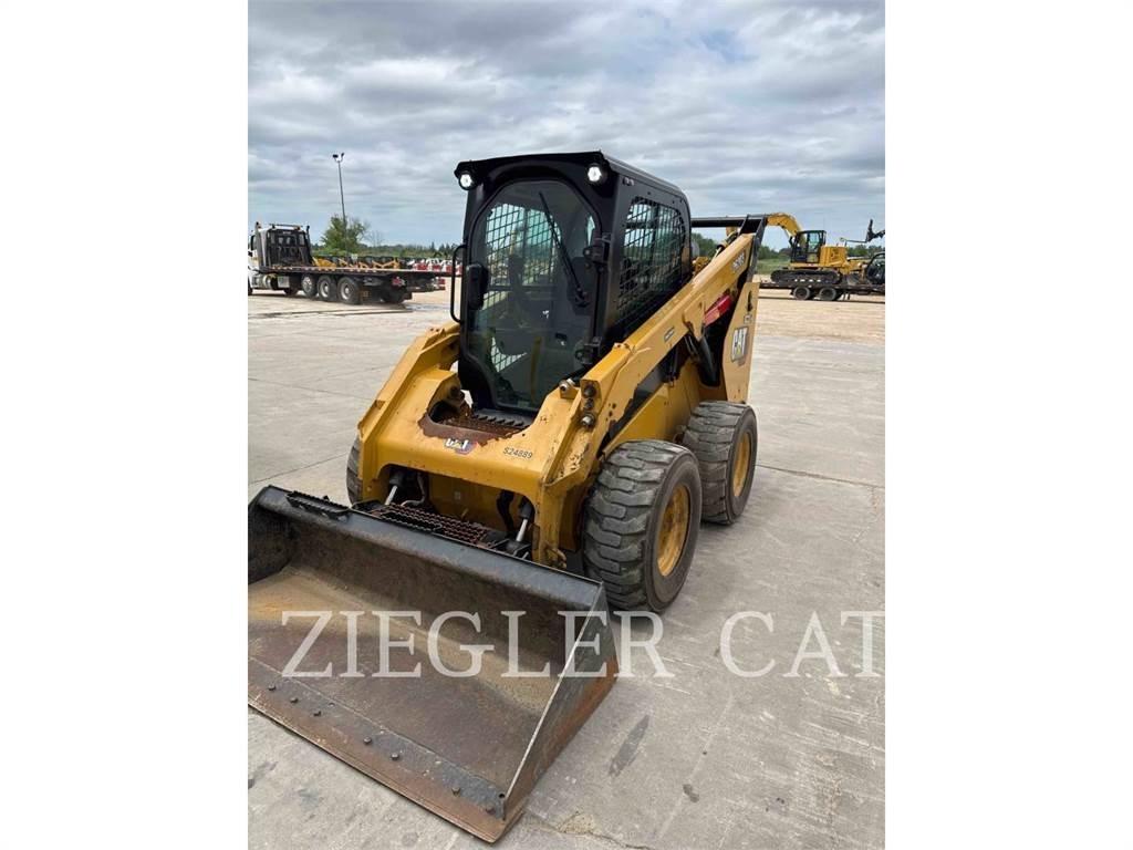 CAT 262D3 Kompaktlaadurid