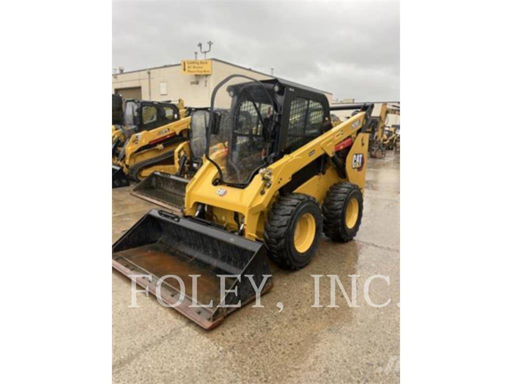 CAT 262D3 Kompaktlaadurid