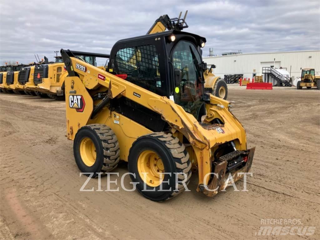CAT 262D3 Kompaktlaadurid