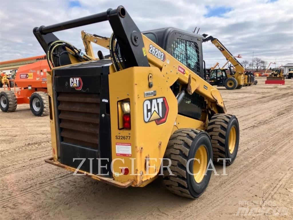 CAT 262D3 Kompaktlaadurid