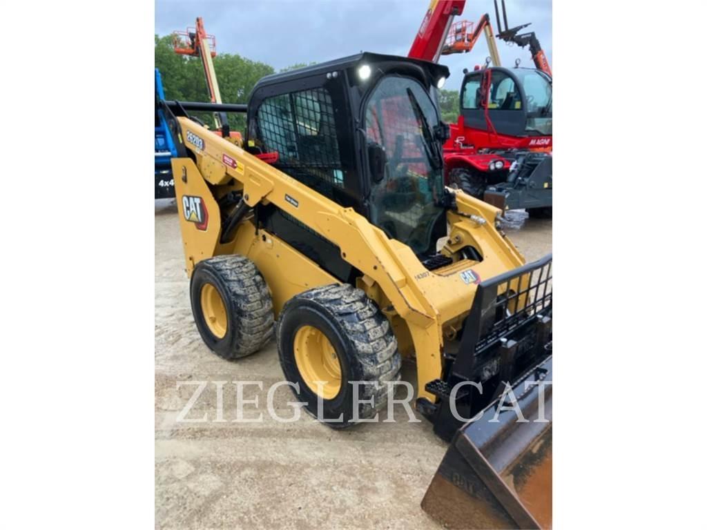 CAT 262D3 Kompaktlaadurid