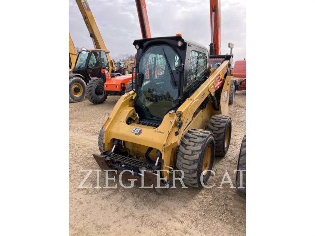 CAT 262D3 Kompaktlaadurid