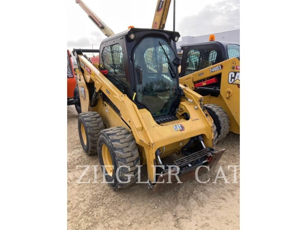 CAT 262D3 Kompaktlaadurid