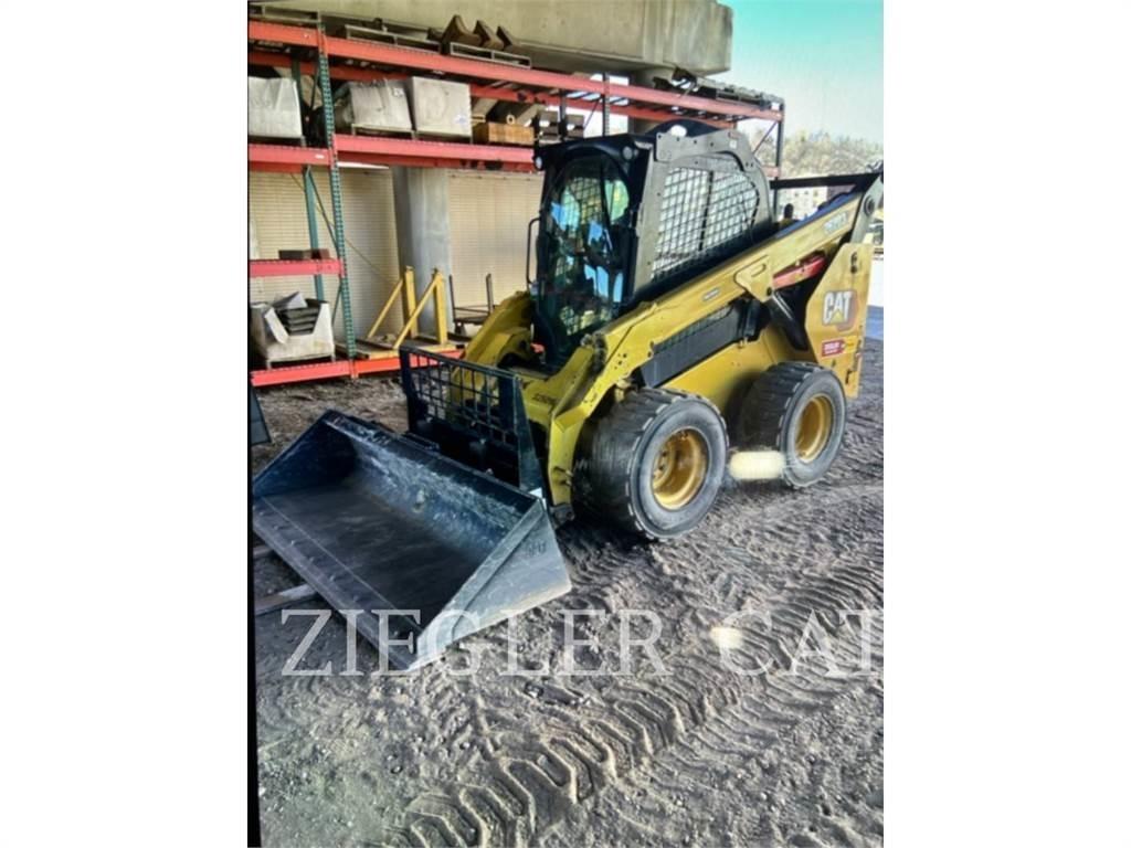 CAT 262D3 Kompaktlaadurid