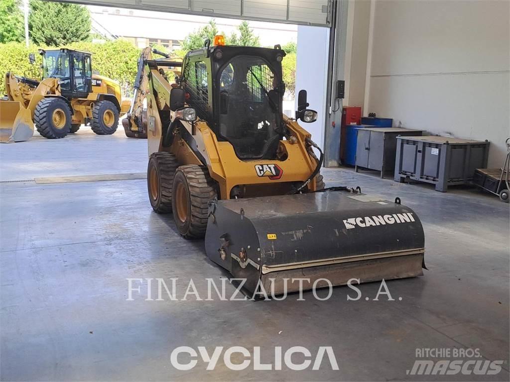 CAT 262D3 Kompaktlaadurid