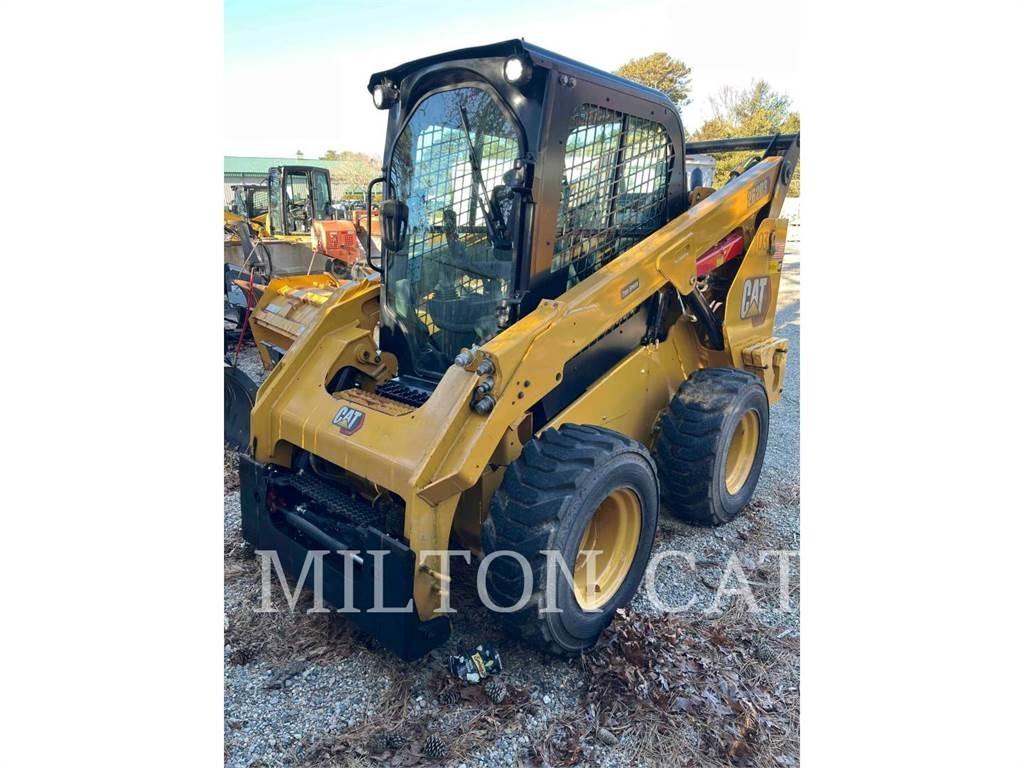 CAT 262D3 Kompaktlaadurid
