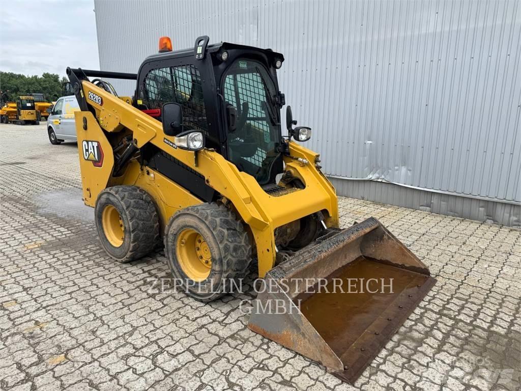 CAT 262D3 Kompaktlaadurid