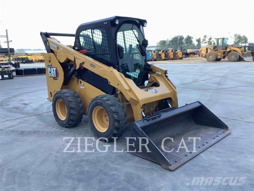 CAT 262D3 Kompaktlaadurid