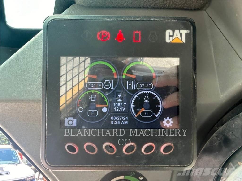 CAT 262D3 Kompaktlaadurid