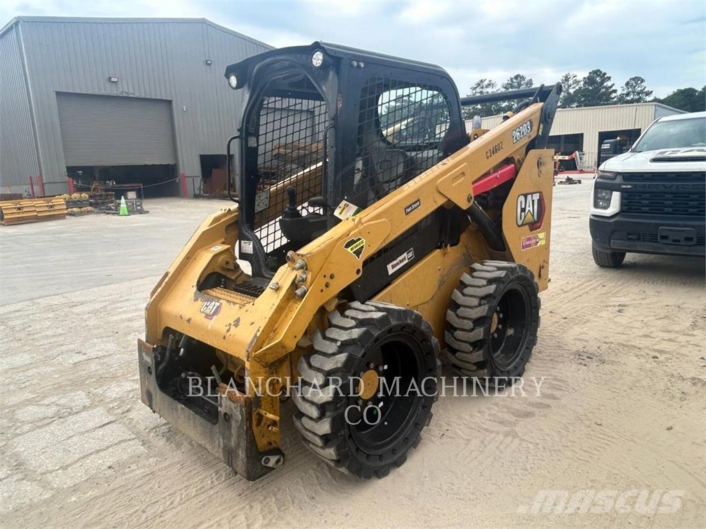 CAT 262D3 Kompaktlaadurid
