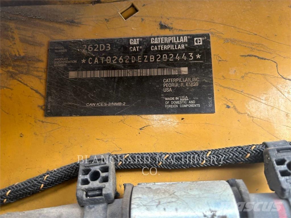 CAT 262D3 Kompaktlaadurid