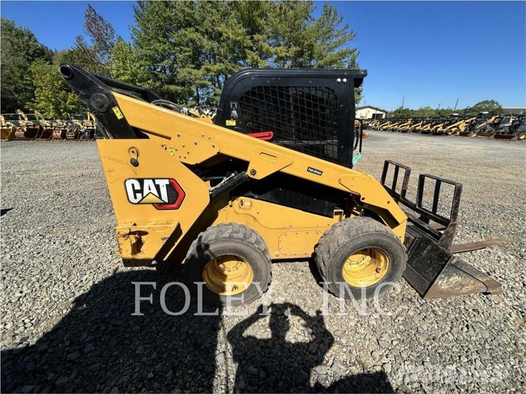 CAT 262D3 Kompaktlaadurid