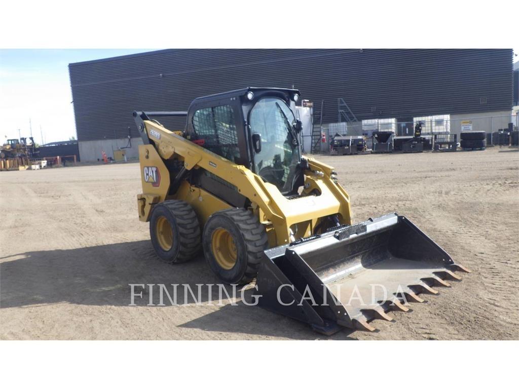 CAT 262D3 Kompaktlaadurid