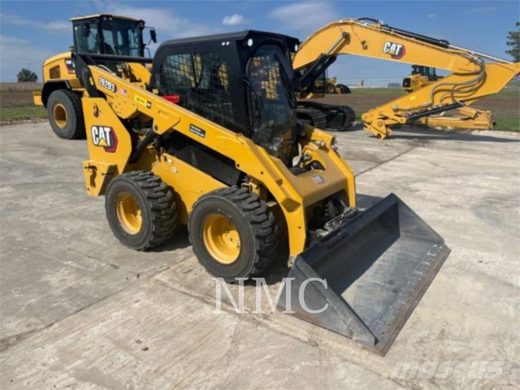 CAT 262D3 Kompaktlaadurid