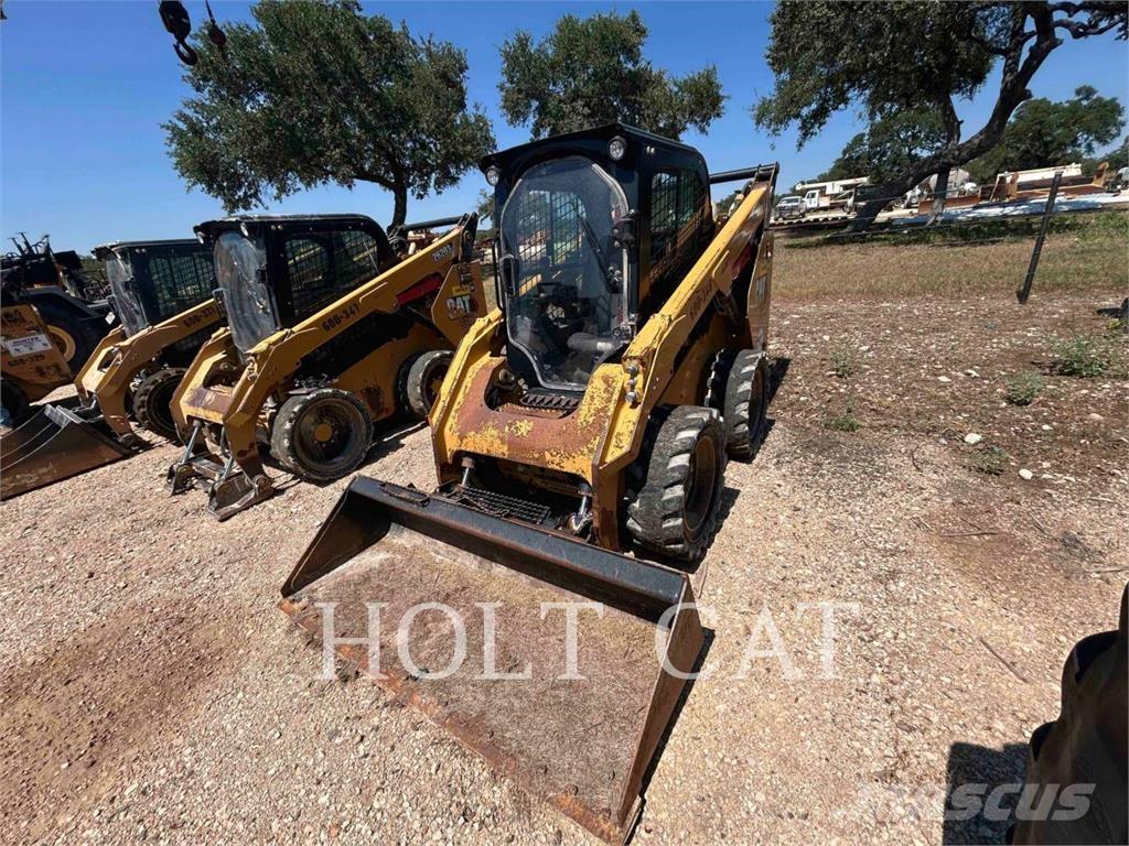 CAT 262D3 Kompaktlaadurid