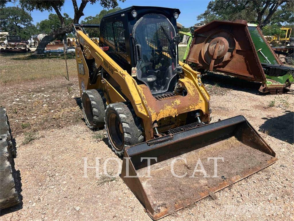 CAT 262D3 Kompaktlaadurid