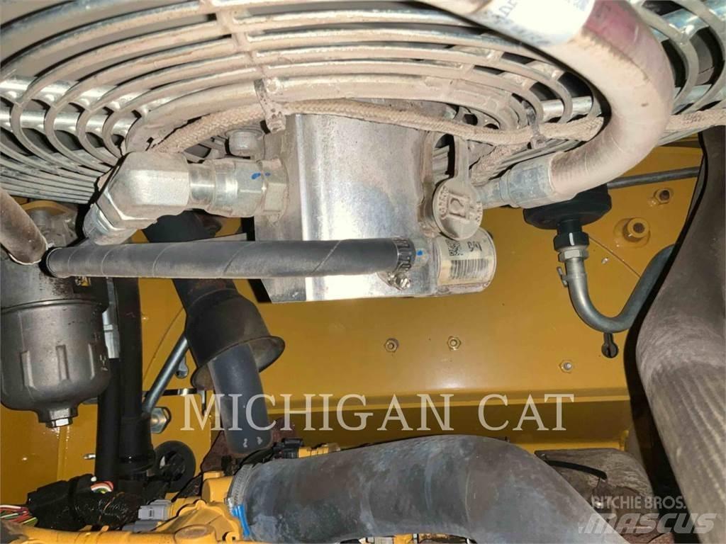 CAT 262D3 AHQR Kompaktlaadurid