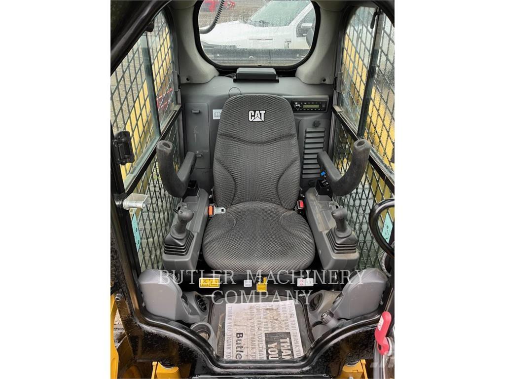 CAT 262D3 C3H2 Kompaktlaadurid