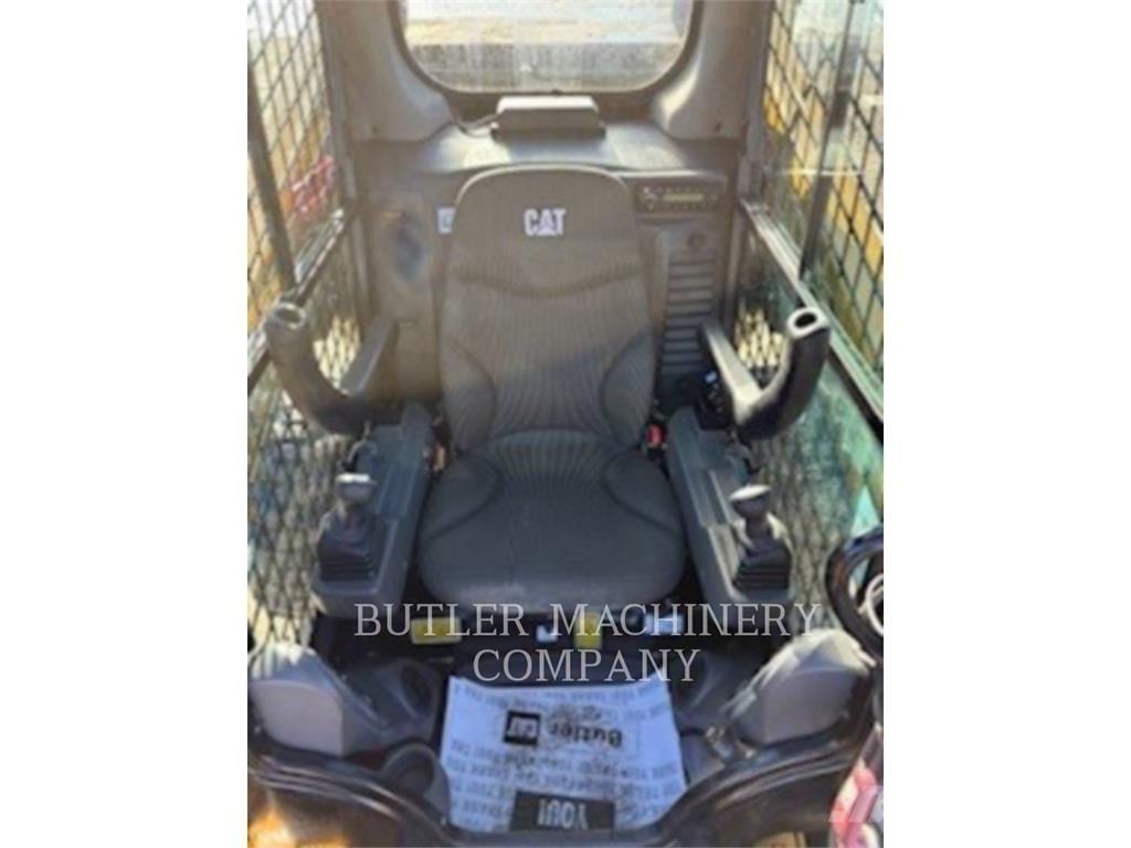 CAT 262D3 C3H3 Kompaktlaadurid