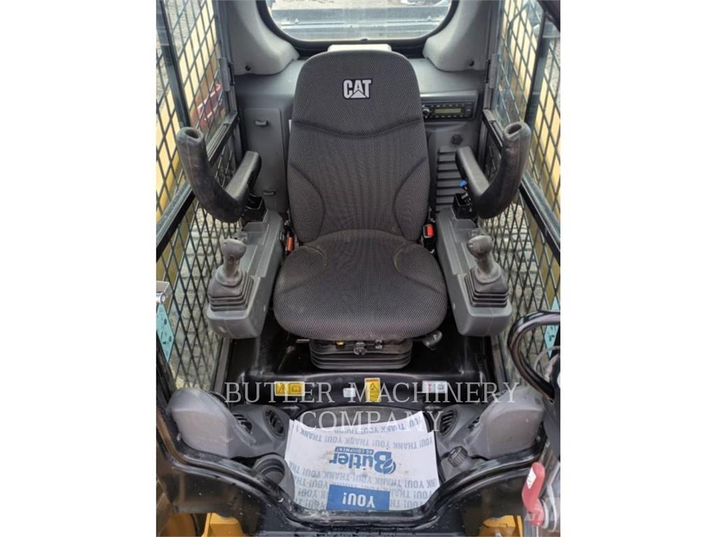 CAT 262D3 C3H3 Kompaktlaadurid