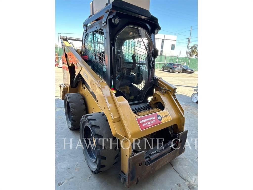 CAT 262D3 H2O Kompaktlaadurid