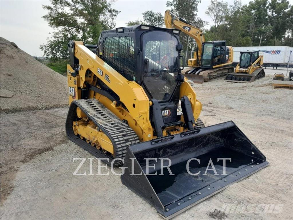 CAT 265 Roomiklaadurid