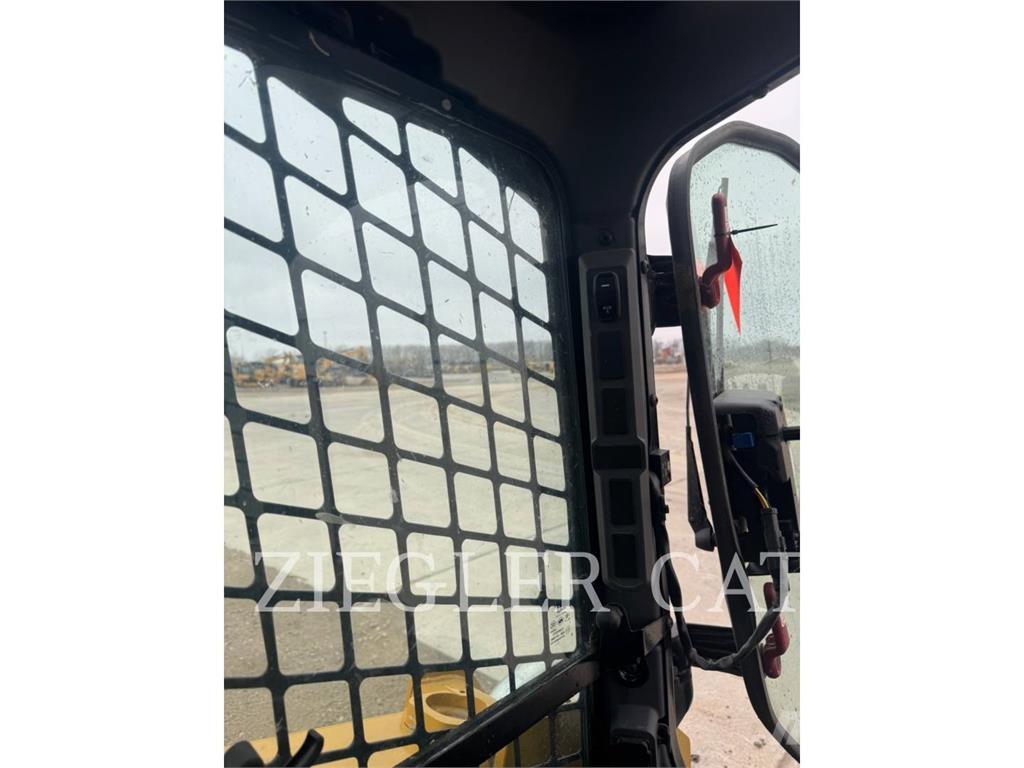 CAT 265 Roomiklaadurid