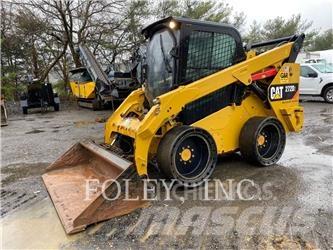CAT 272D2 Kompaktlaadurid