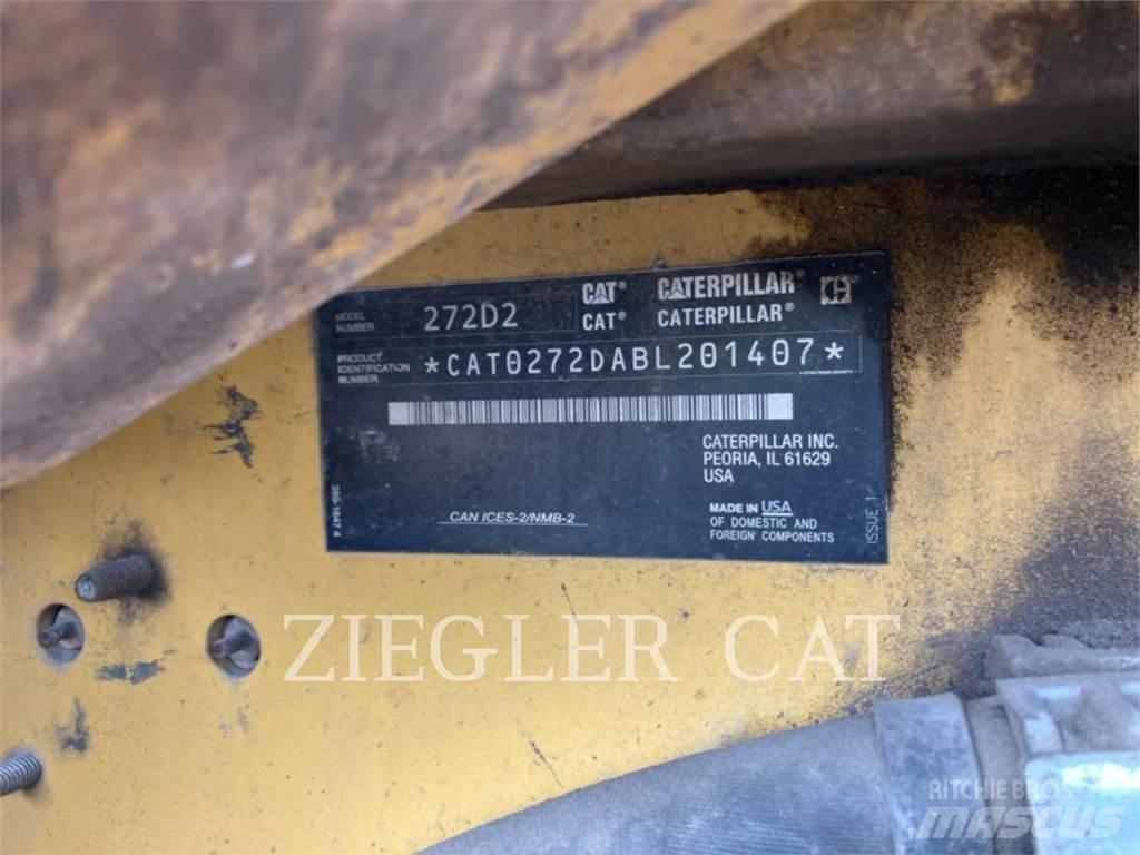 CAT 272D2 Kompaktlaadurid