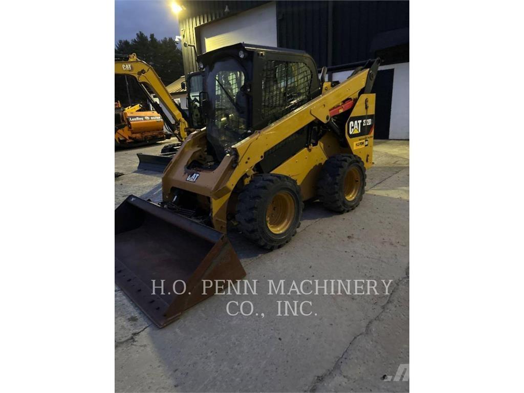 CAT 272D2 Kompaktlaadurid