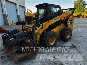 CAT 272D2 A2HQ Kompaktlaadurid