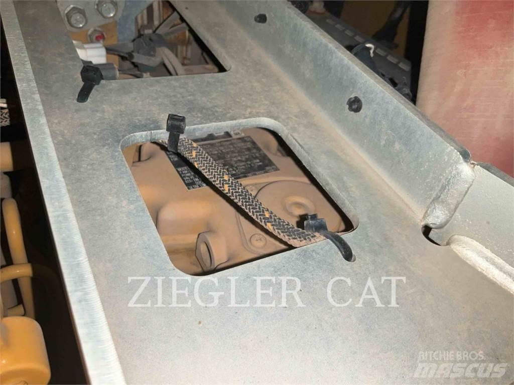 CAT 272D3 Kompaktlaadurid