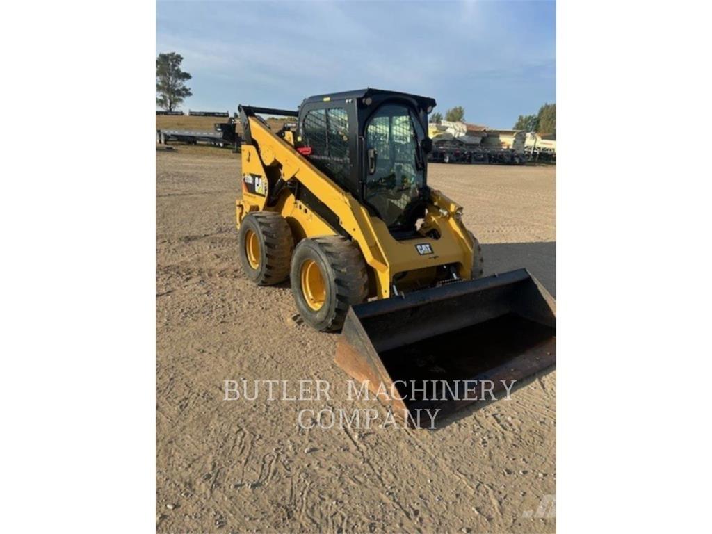 CAT 272D3 C3H2 Kompaktlaadurid