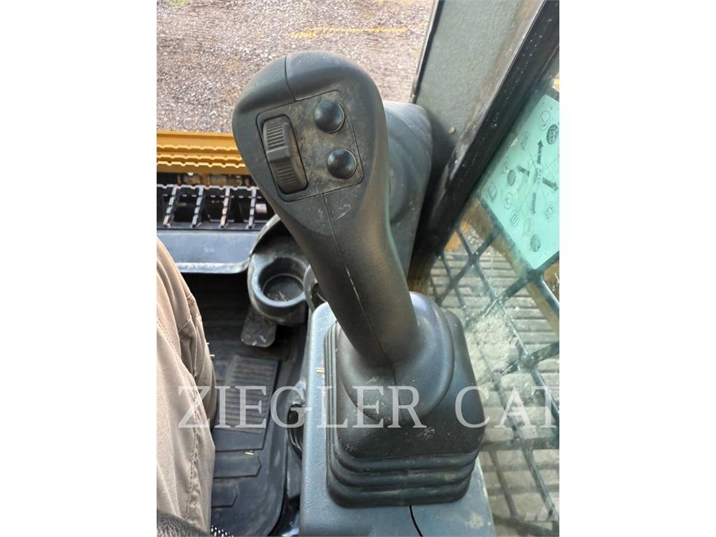 CAT 279D3 Roomiklaadurid