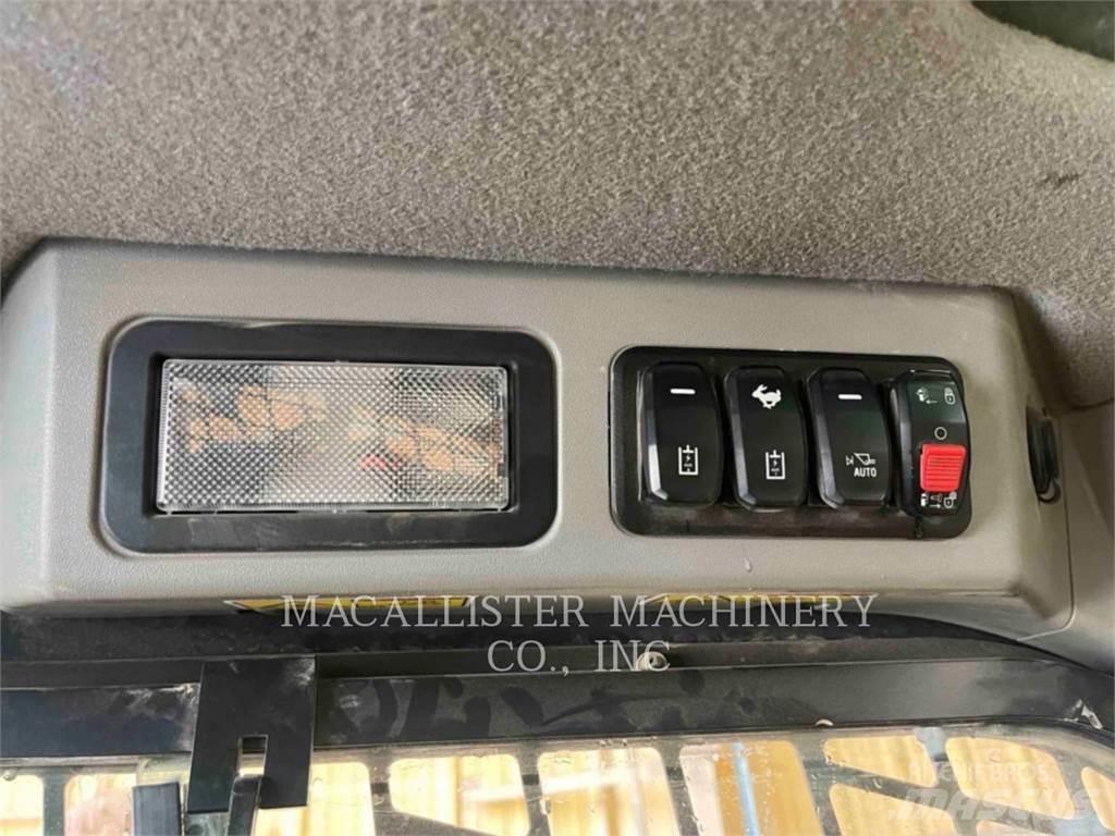 CAT 279D3 Roomiklaadurid