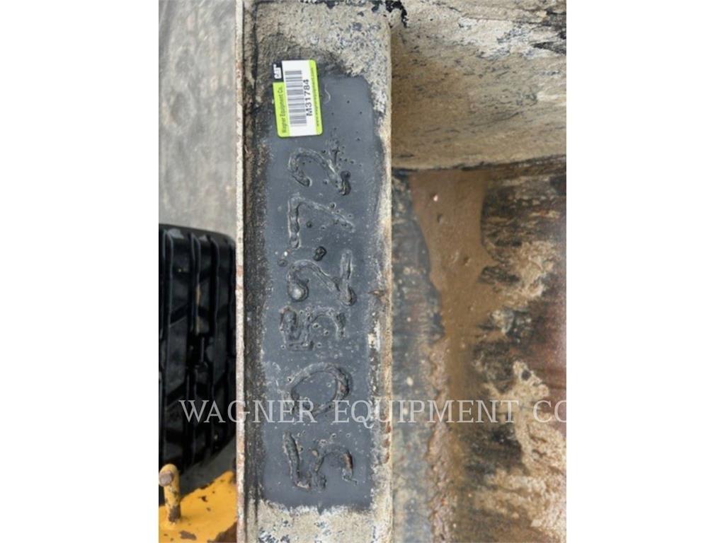 CAT 299D2 Roomiklaadurid