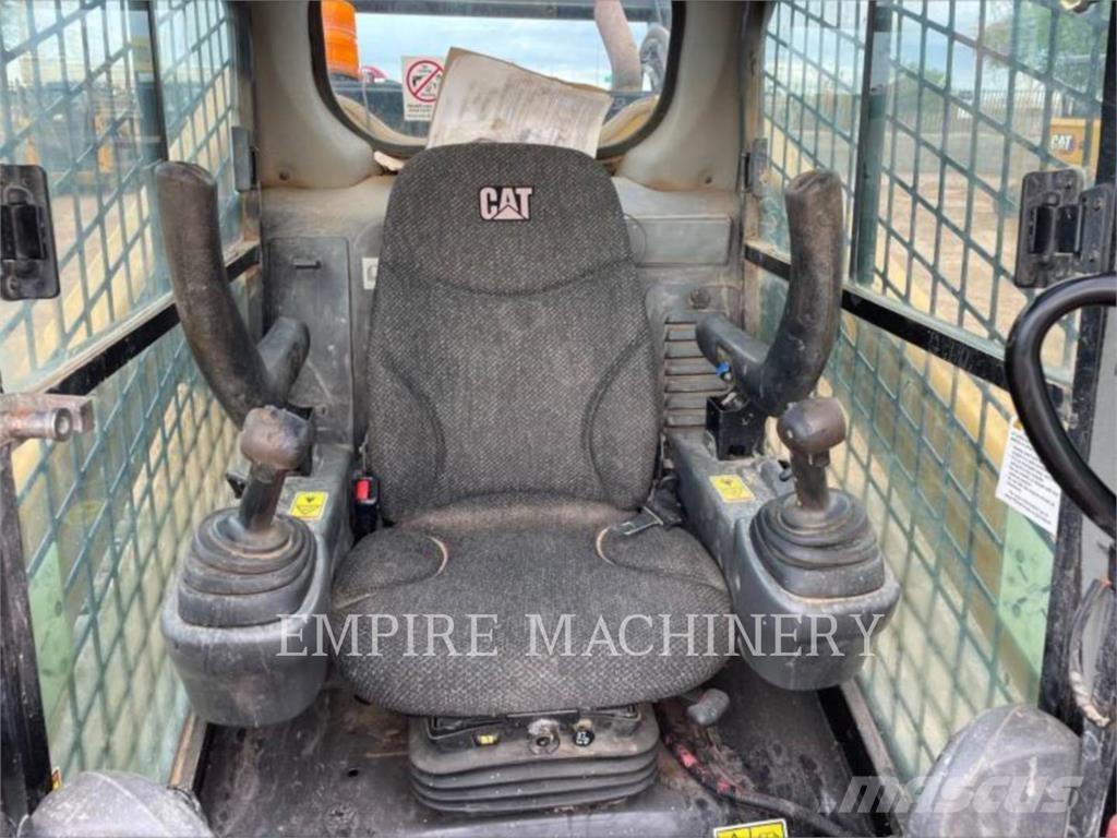 CAT 299D2 CA Kompaktlaadurid